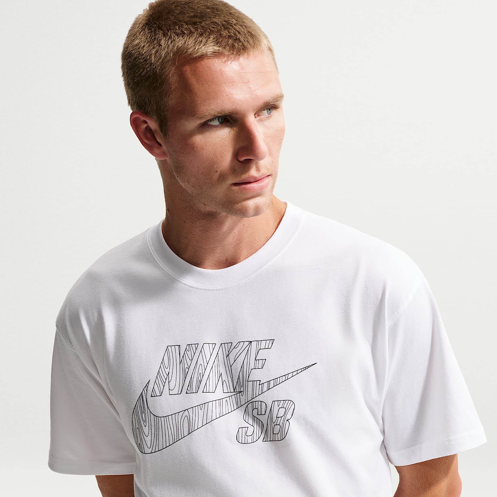 Nike SB Skate T-Shirt. Nike LU